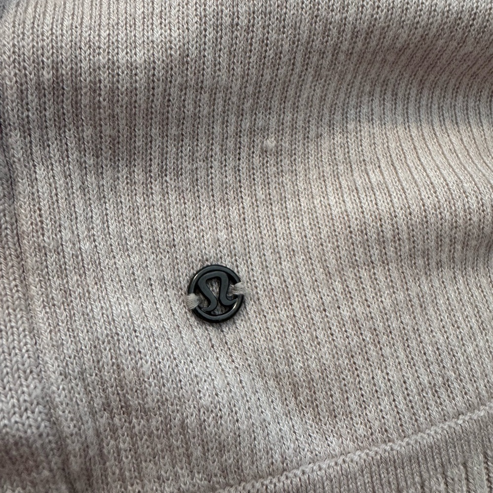 Lululemon Wrap Cardigan Size 2 - Picture 3 of 4